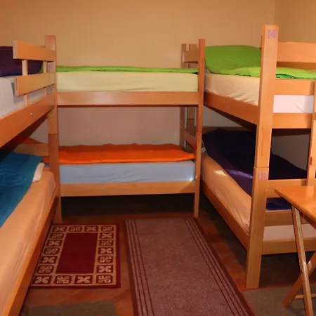 Trajan Hostel Donji Milanovac