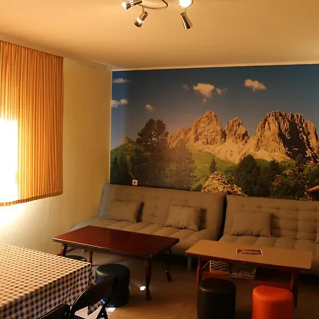 Hostel Trajan *
